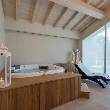 Borgo Cadonega بيت ريفي